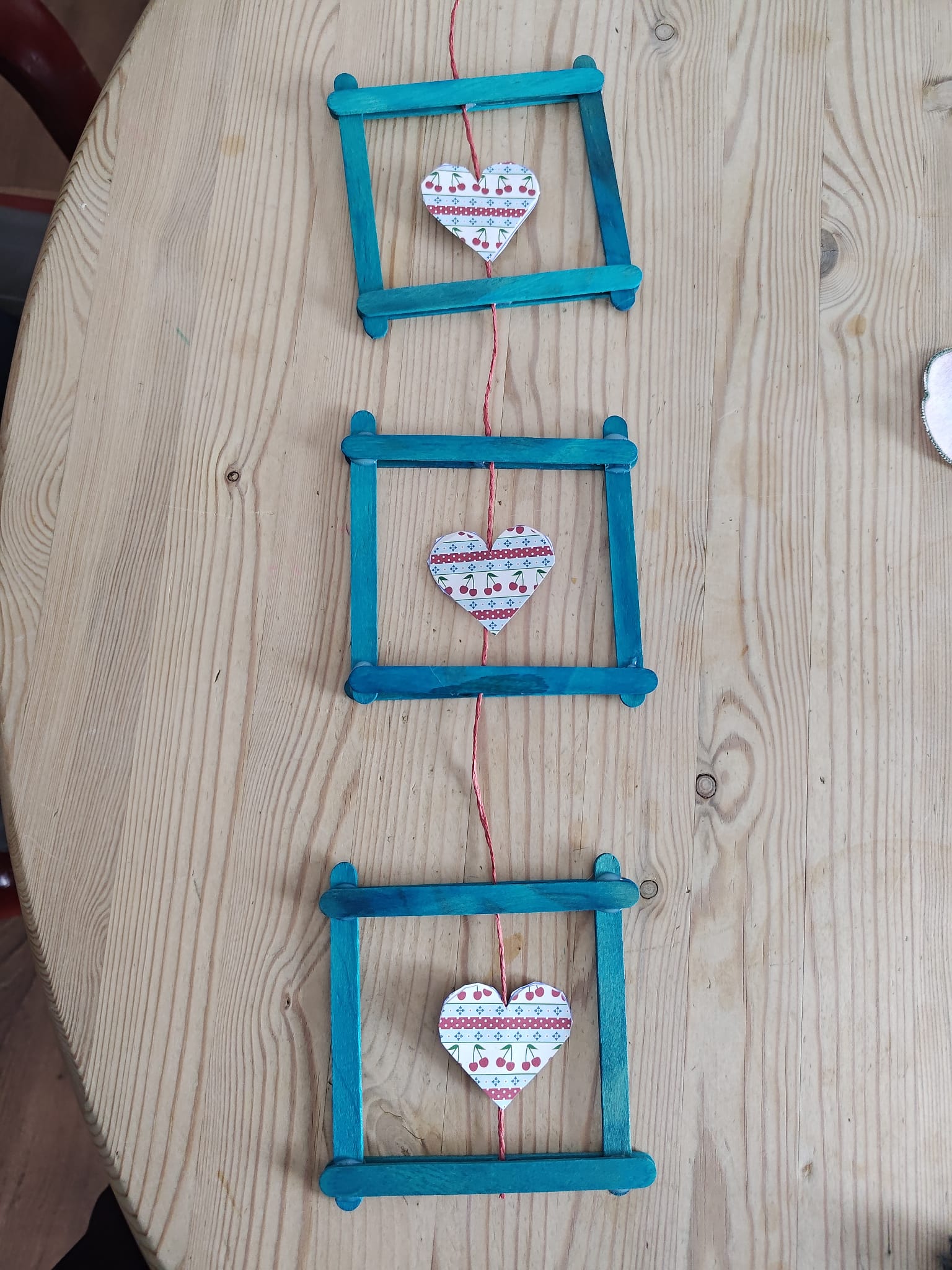 Herzliche Bastelarbeit